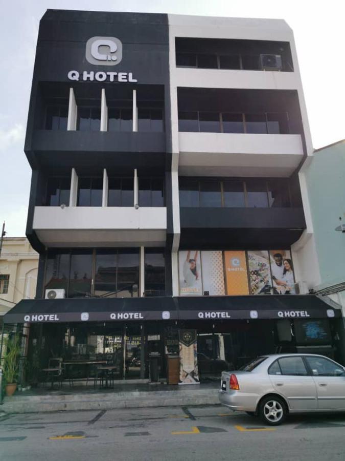 Q Capsule Hotel George Town Buitenkant foto